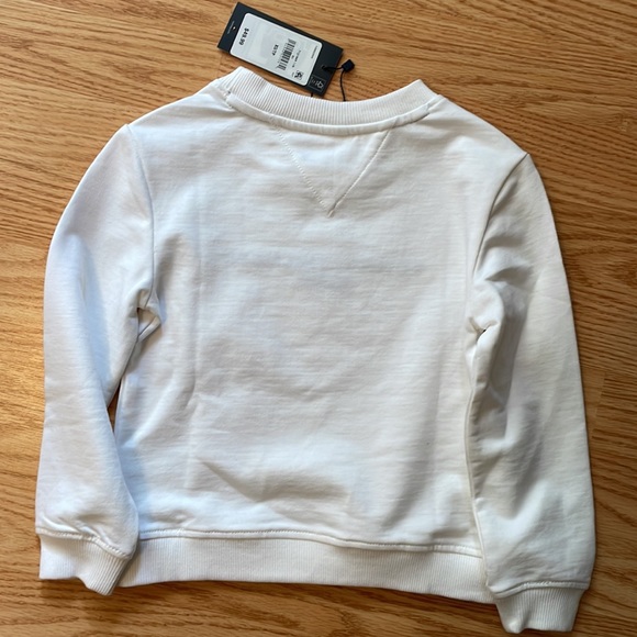 Brand New Girls XS Tommy Hilfiger Sweatshirt - Picture 2 of 4